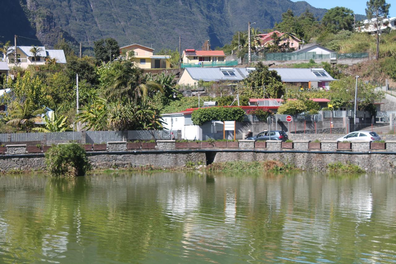 Les Cases Pres Du Lac Cilaos Exterior foto